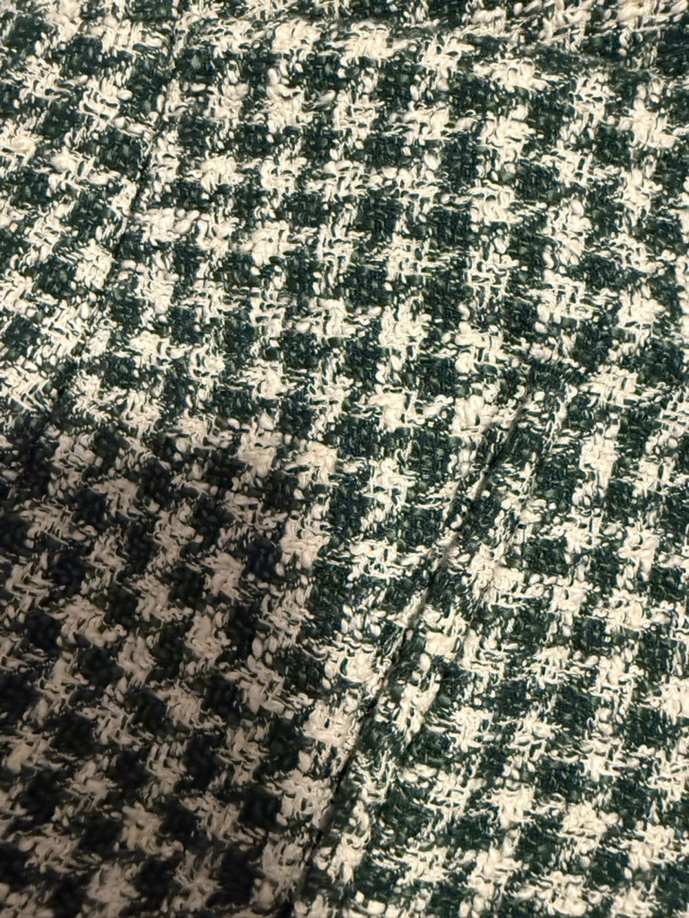 Green & Cream - Picture 7 of 16